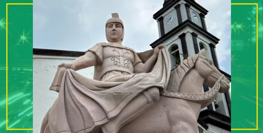 Escultura vandalizada