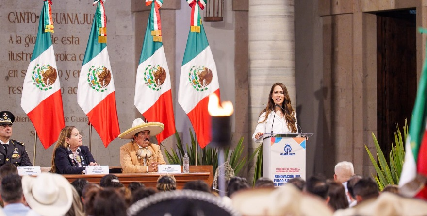 MULTITUDINARIO HOMENAJE A HÉROES DE PATRIA
