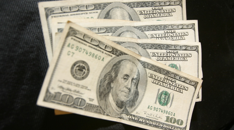 CIERRA DÓLAR A $18.65 Y LIGA 7 SEMANAS CON SUBIDAS