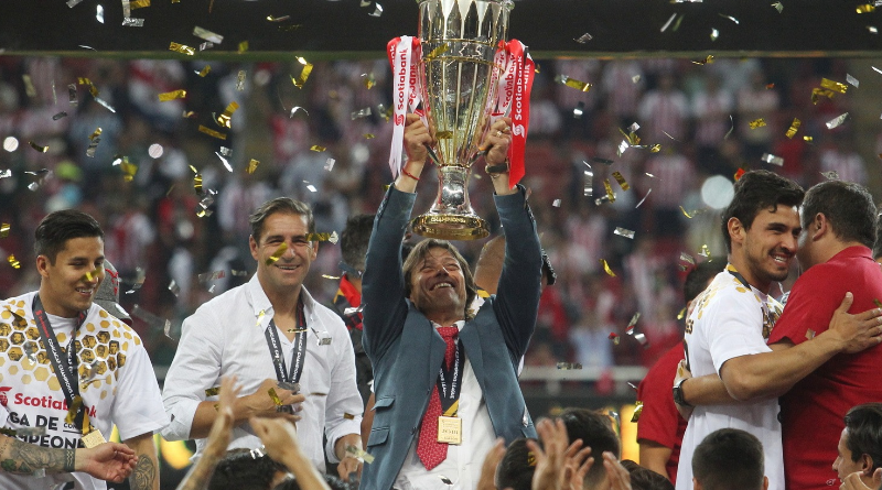 VISITAN CHIVAS AL ‘PELADO’ ALMEYDA
