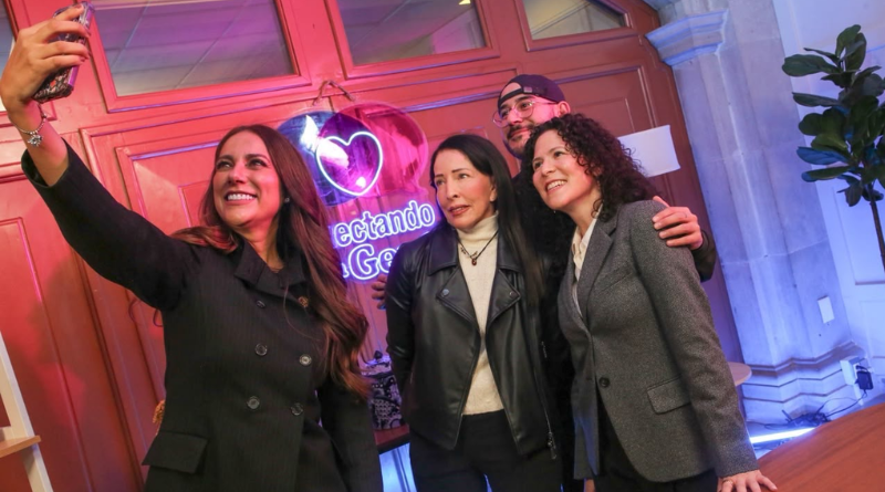 LLEGAN EXPRESIONES CULTURALES A CALLES DE GUANAJUATO