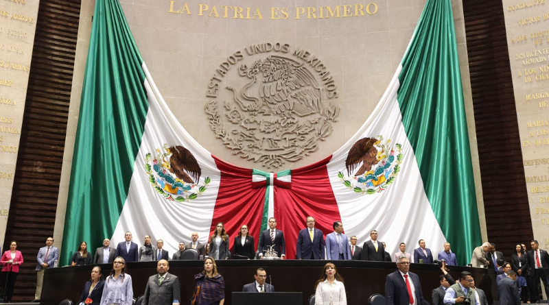 APRUEBAN EN COMISIONES ‘LEY ANTIMEMES’; VA A PLENO MAÑANA