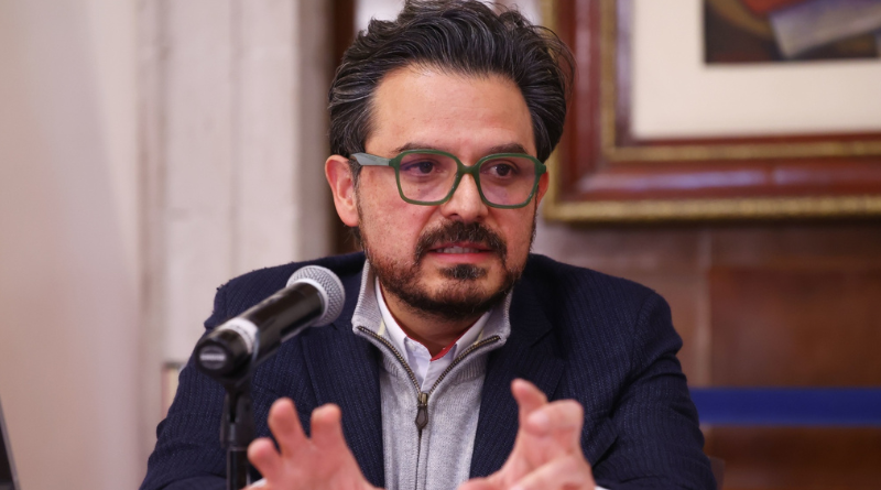 CRECEN PROTESTAS… Y VAN A CONSULTA