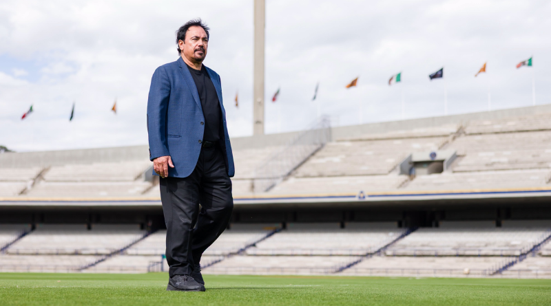 HUGO SÁNCHEZ PENSÓ EN DEVOLVER LA BOTA DE ORO