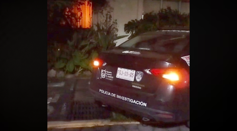 LLEGAN A INVADIR VIVIENDA EN CDMX ¡EN PATRULLA!