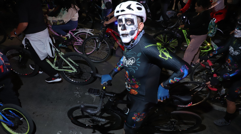 LA RUTA DEL PASEO NOCTURNO POR DÍA DE MUERTOS
