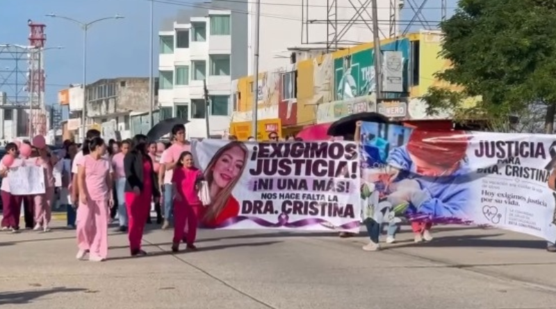 MARCHAN EN VERACRUZ; PIDEN CAPTURAR A FEMINICIDA DE DOCTORA