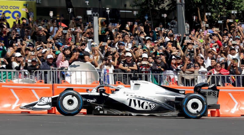 ‘CHECO’ A 150 KM/H Y LA CDMX A VUELTA DE RUEDA