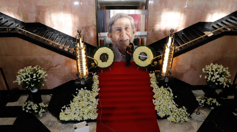 HOMENAJEAN A CUAUHTÉMOC CÁRDENAS EN BELLAS ARTES