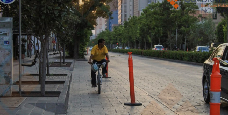 Colectivo de movilidad exigerevisar ciclovía de Carranza
