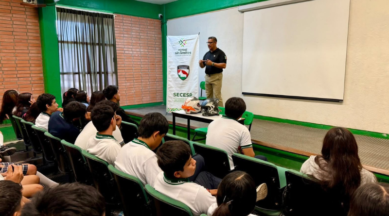 Llevan prevención escolar a la Huasteca