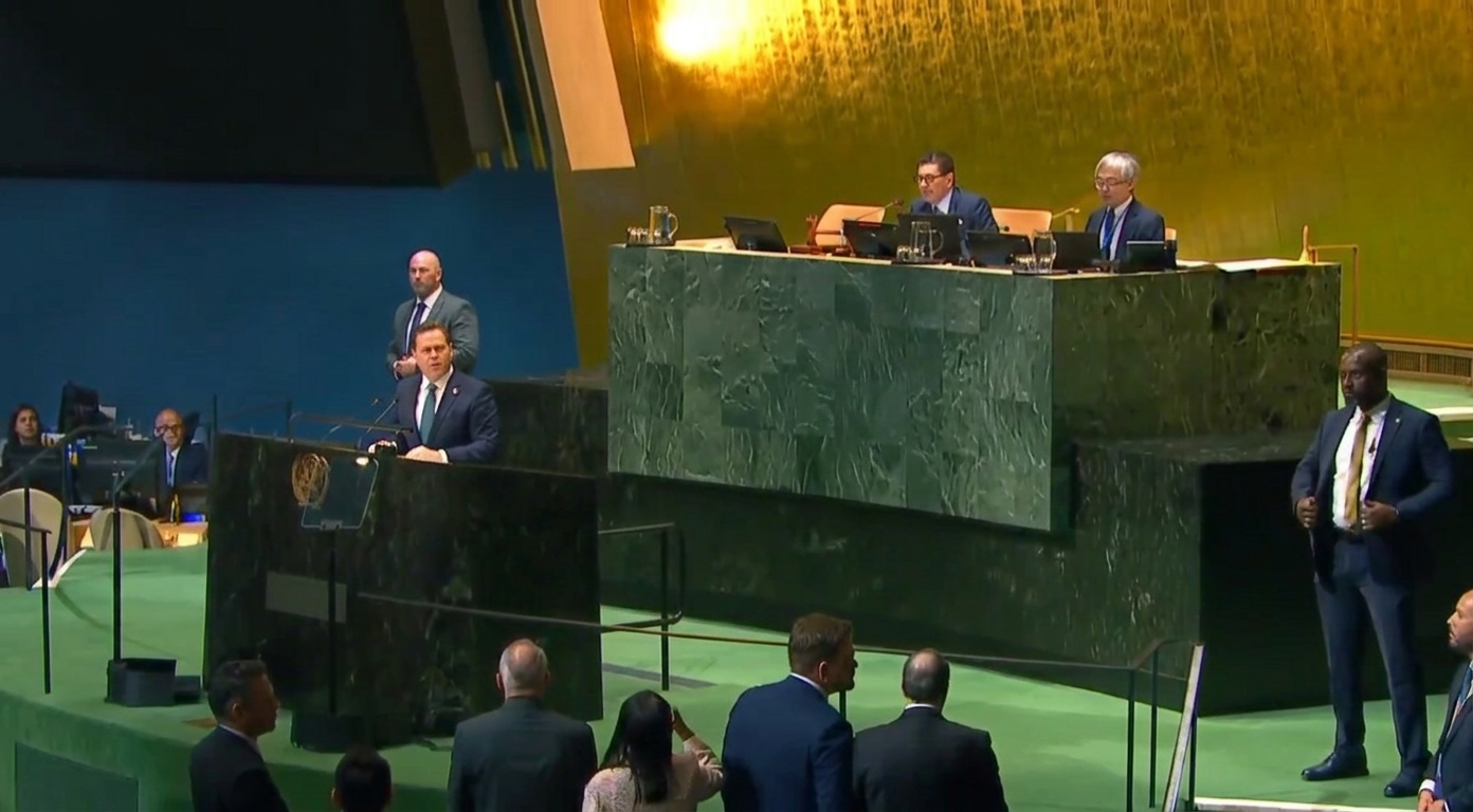 CRUZAN PALABRAS EMBAJADORES DE CUBA Y EU EN ONU