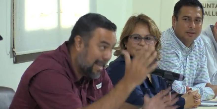 Regidor de Morena insulta a periodistas