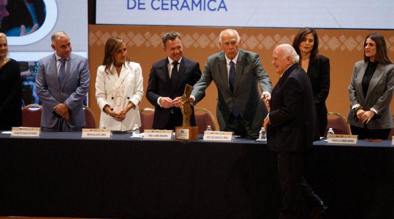 PREMIAN A ORGANIZACIONES POR SU LABOR SOCIAL