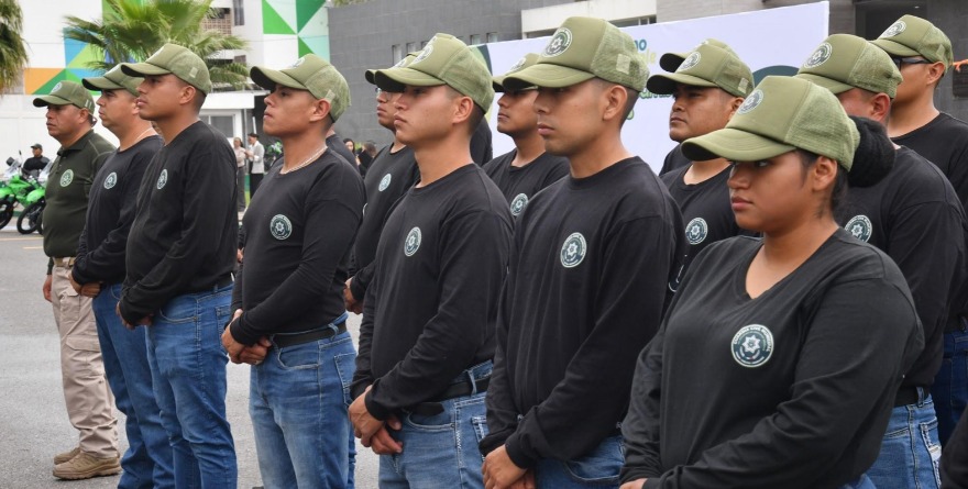 Navarro busca sumar policías 