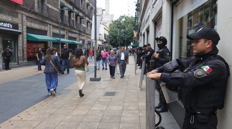 AGREDEN A POLICÍAS EN EL CENTRO DE LA CDMX