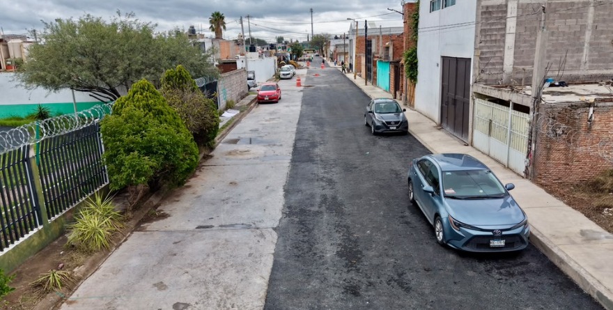 Navarro reporta avance vial