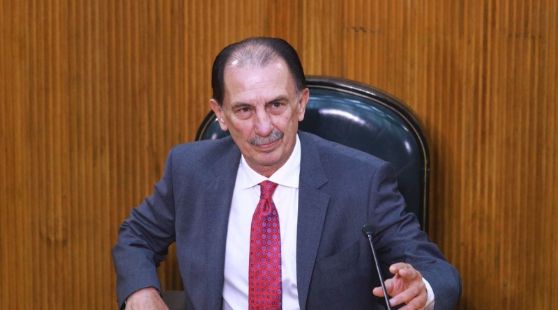 DA FISCAL DE NL SÚPER ASCENSO A YERNO