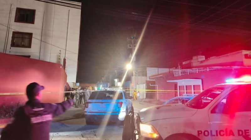 BALEAN CAMIONETA DE FGE-PUEBLA Y HIEREN A AGENTE