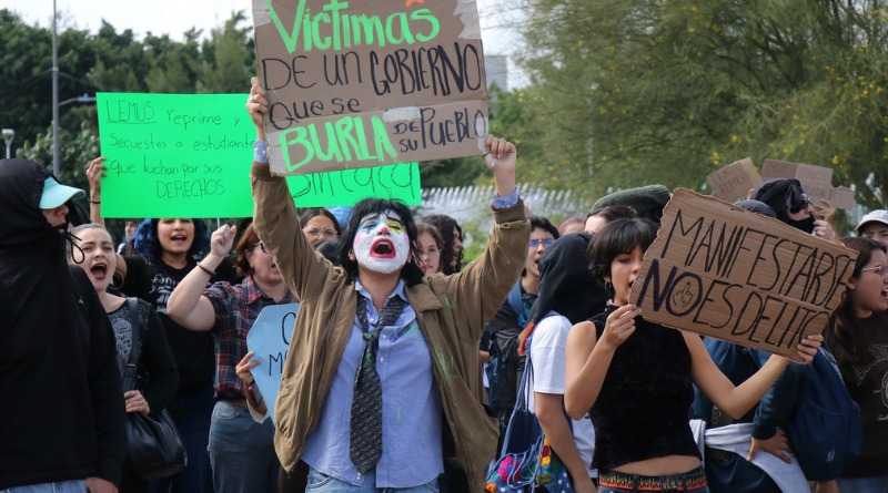 ADMITE LEMUS GRAVES ERRORES; LIBERAN A TODOS