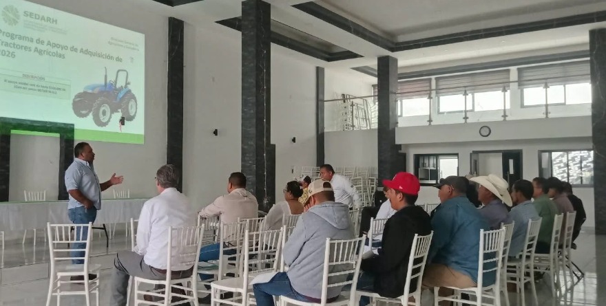 Lanzan programa de maquinaria agrícola