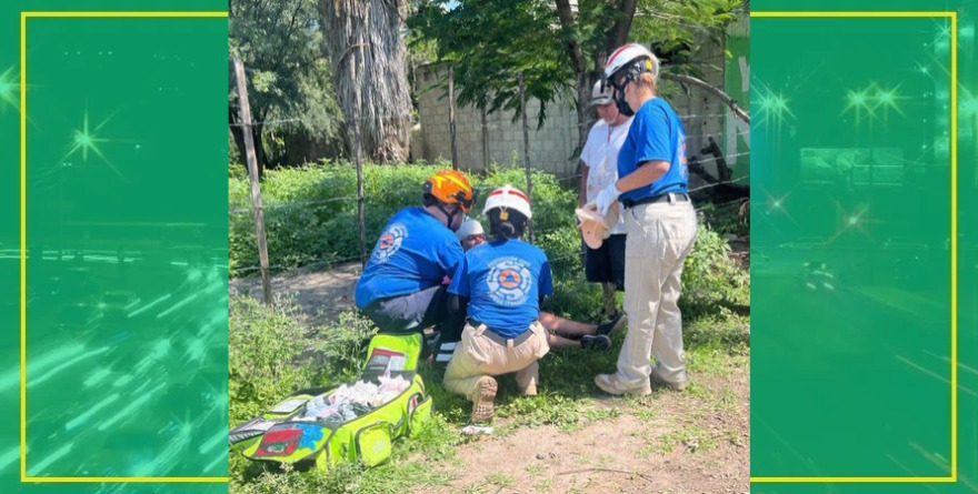 Adulto mayor herido tras caída