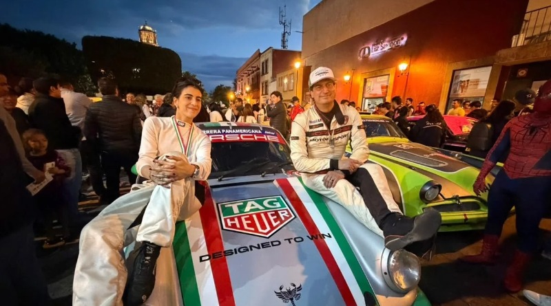 LA NAVEGANTE QUE CANTA DENTRO Y FUERA DE LA PISTA EN LA PANA