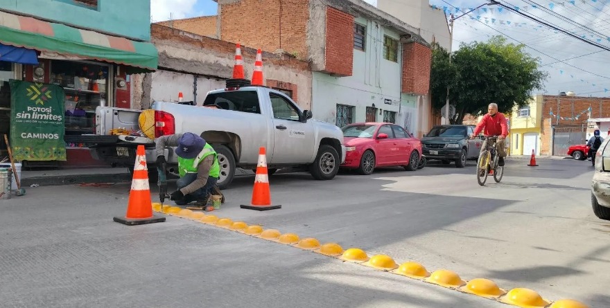 Gallardo atiende calles capitalinas