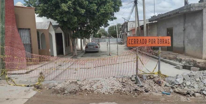 Gobierno municipal abandona obra vial