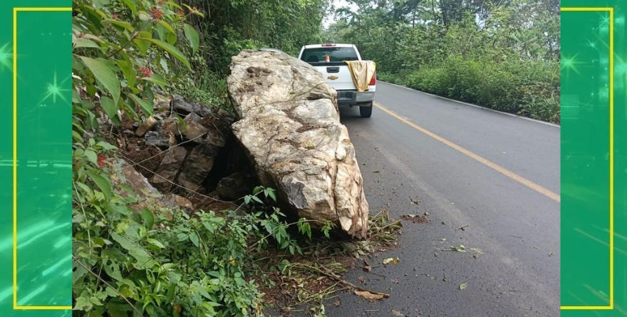 Lluvias causan 14 derrumbes en carreteras huastecas