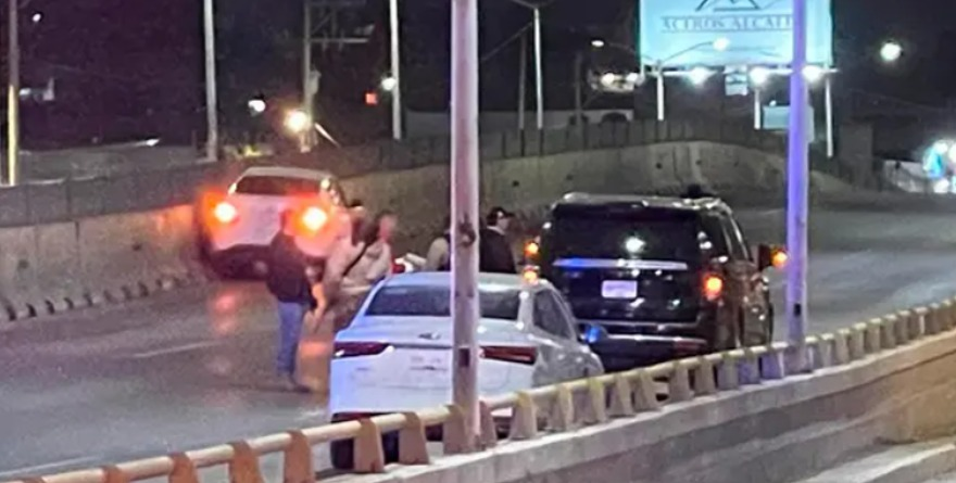 Asesinan a automovilista en bulevar