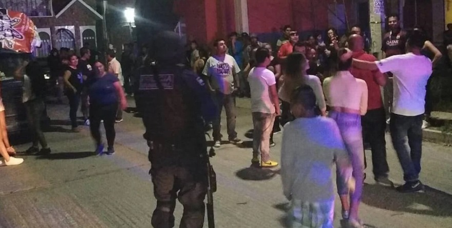 Frenan bailes callejeros clandestinos en SLP